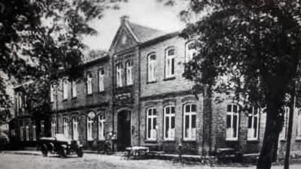 Kraeuterhotel & Restaurant Heidejaeger Mulmshorn Exterior foto