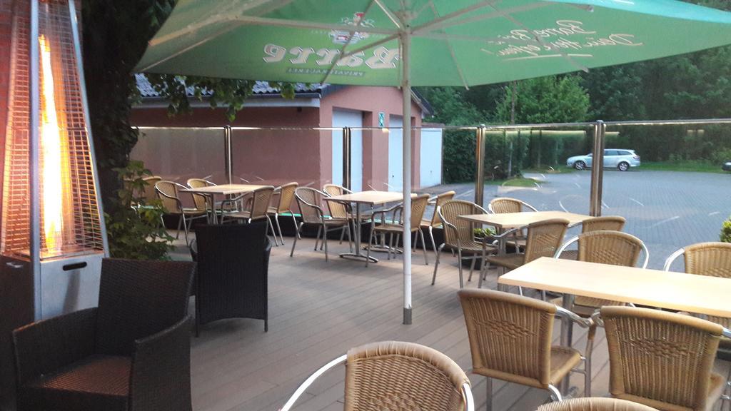 Kraeuterhotel & Restaurant Heidejaeger Mulmshorn Exterior foto